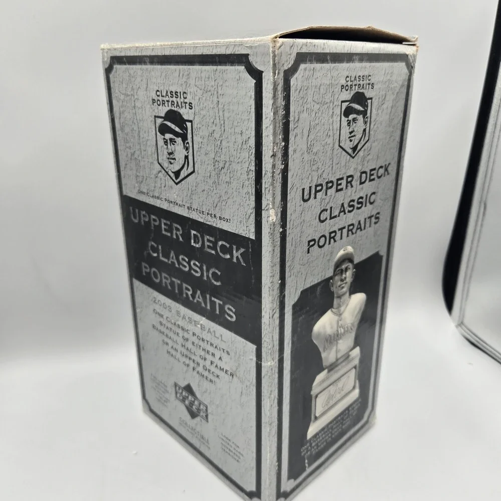 2003 Ted Williams Upper Deck Classic Portraits Collectible Statue Bust Figurine